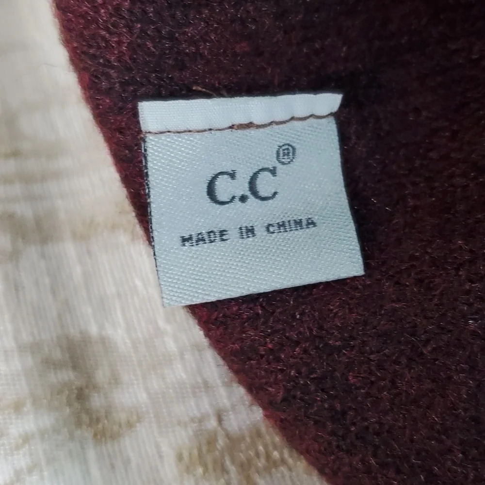 Unisex Soft Ribbed Leather Patch C.C. Beanie Strawberry - Picture 4 of 5